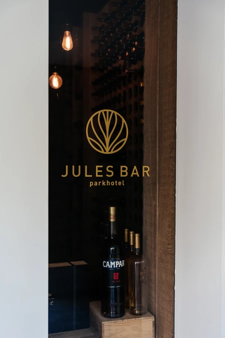 Logo of the Jules Bar in Parkhotel Kortrijk